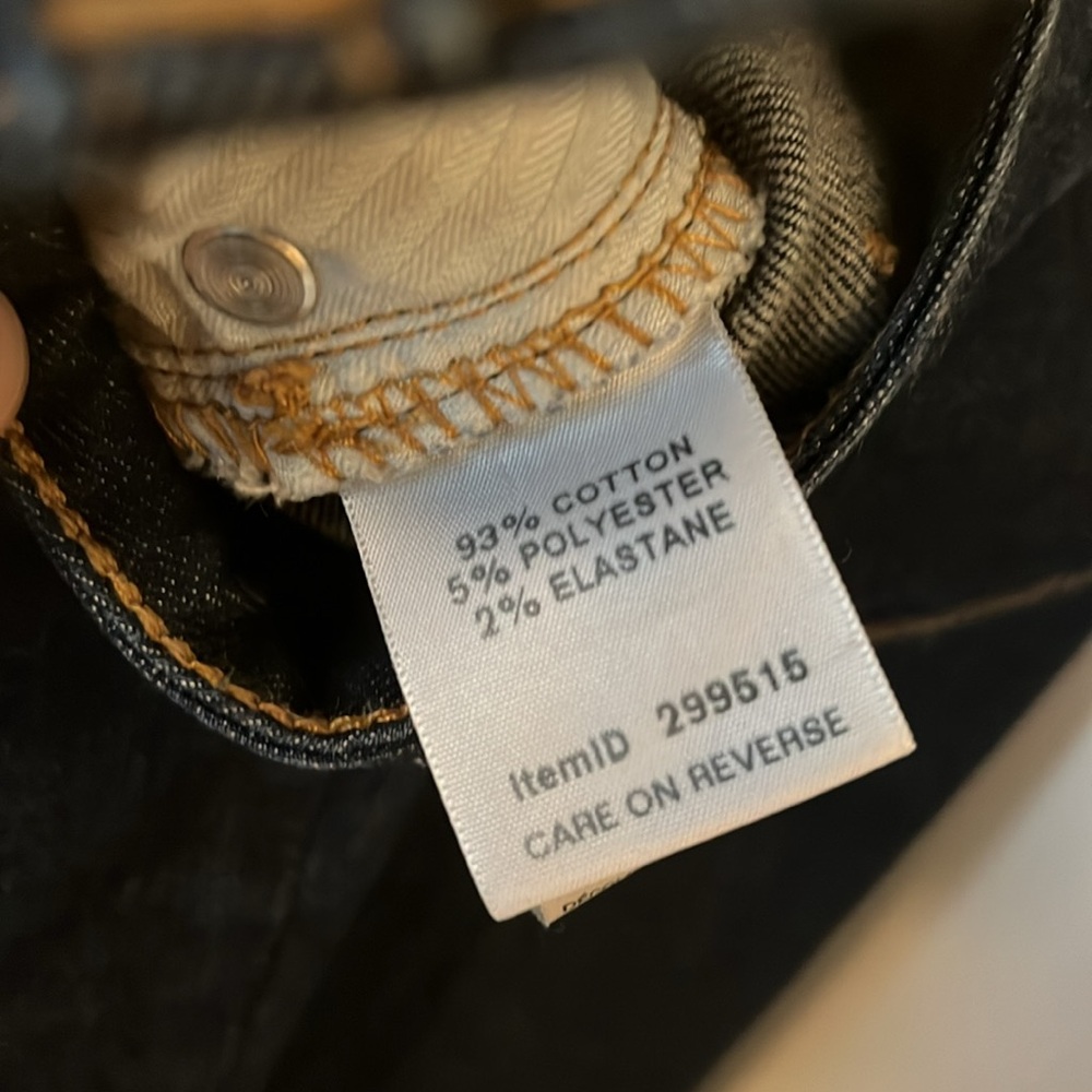 L.L. Bean Classic Fit Dark Jeans (Women’s 16P) - Picture 4 of 6